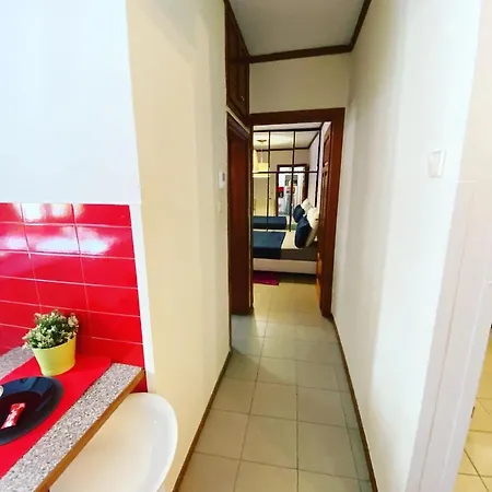 Center 7min 95sqm 2bdr 2ndfloor 2ac Optical Fiber 2 Smarttv Marble Wc Moschitos Nets Netflix Apartament *